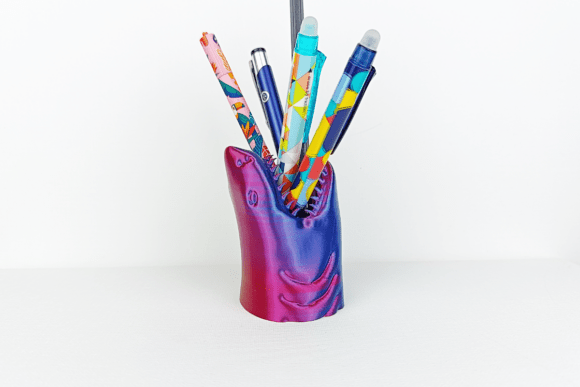Elevating Workspace Aesthetics: The Shark Pen Holder as a Symbol of Modern Desk Personalization